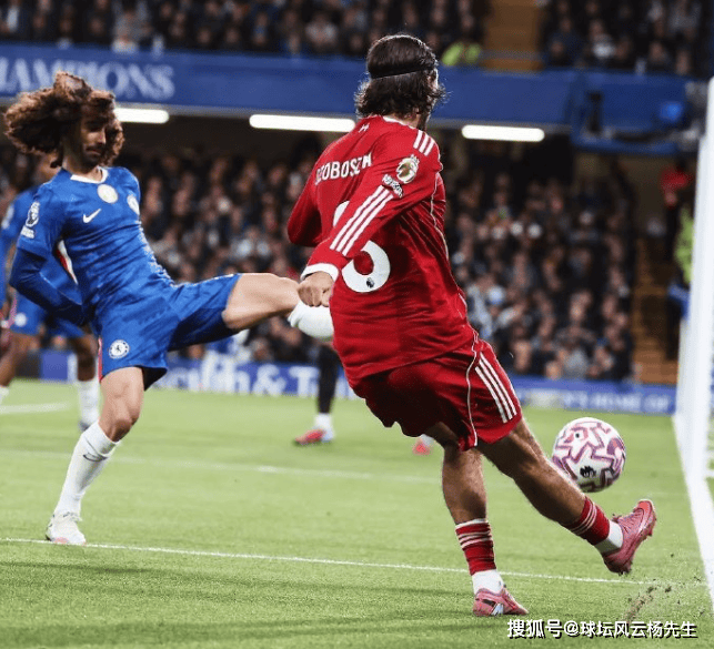 本菲卡压哨绝杀，英超占据先机