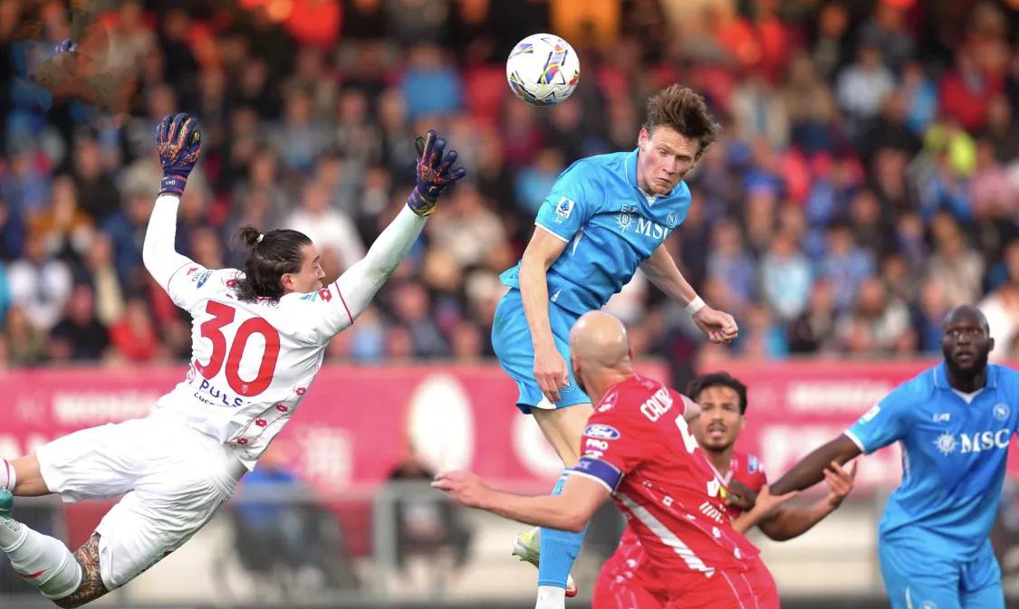 罗马主场逆转击败国际米兰，保持领先优势的简单介绍