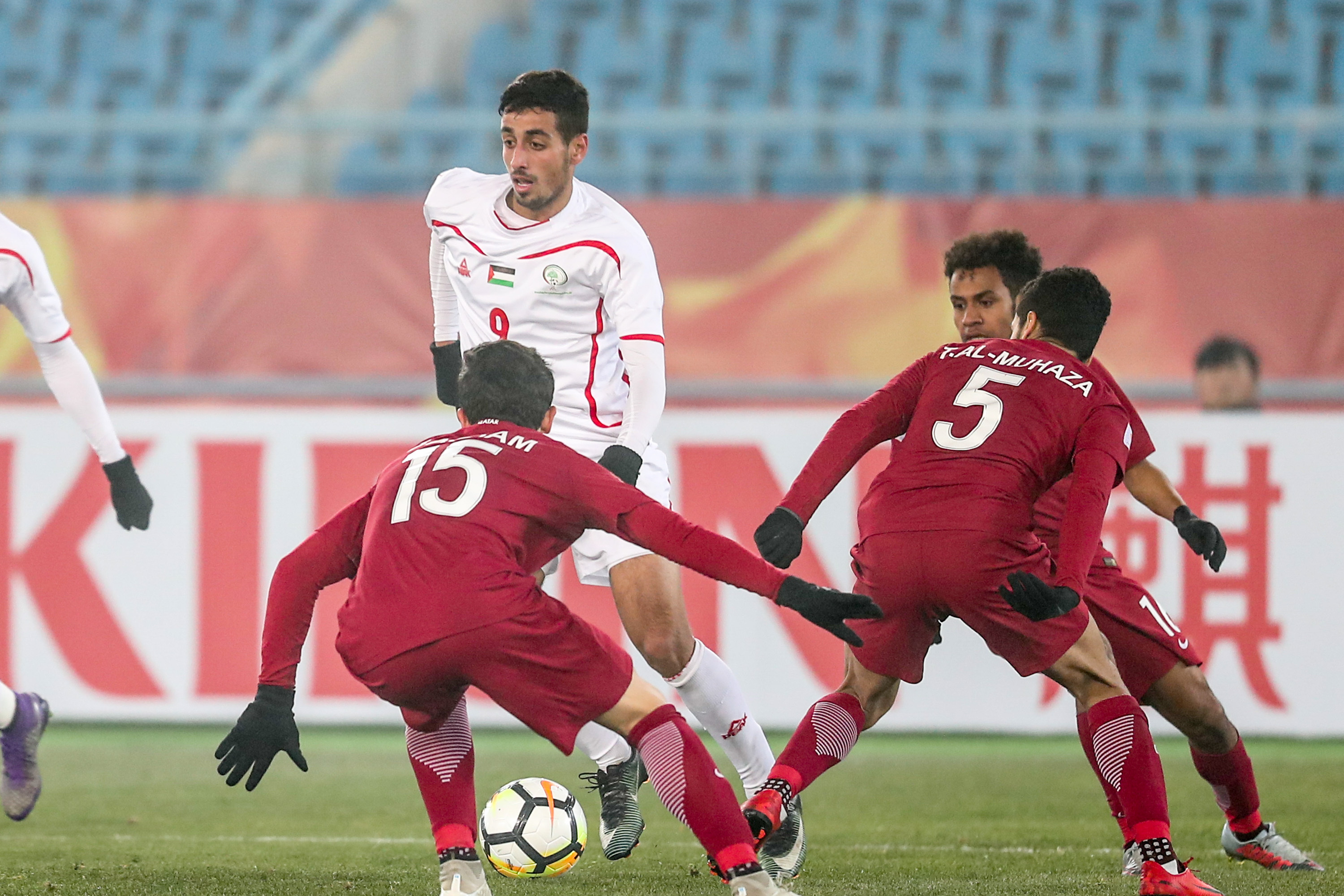 包含马德里竞技客场告捷,锁定小组第二出线名额的词条 包含马德里竞技客场告捷,锁定小组第二出线名额的词条