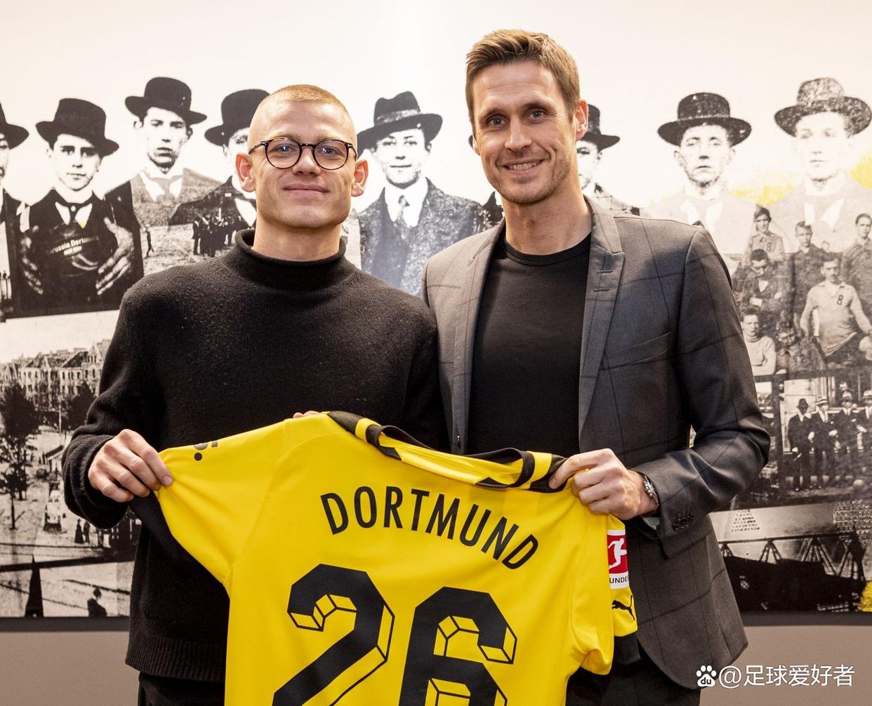 爱游戏下载-多特蒙德球员接受媒体采访，分享比赛心得的简单介绍