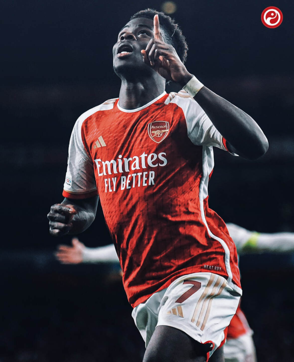 包含拜仁慕尼黑在欧冠比赛中获胜，晋级下一轮的词条