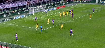 包含佛罗伦萨客场绝杀，逆转结束匹敌局面的词条