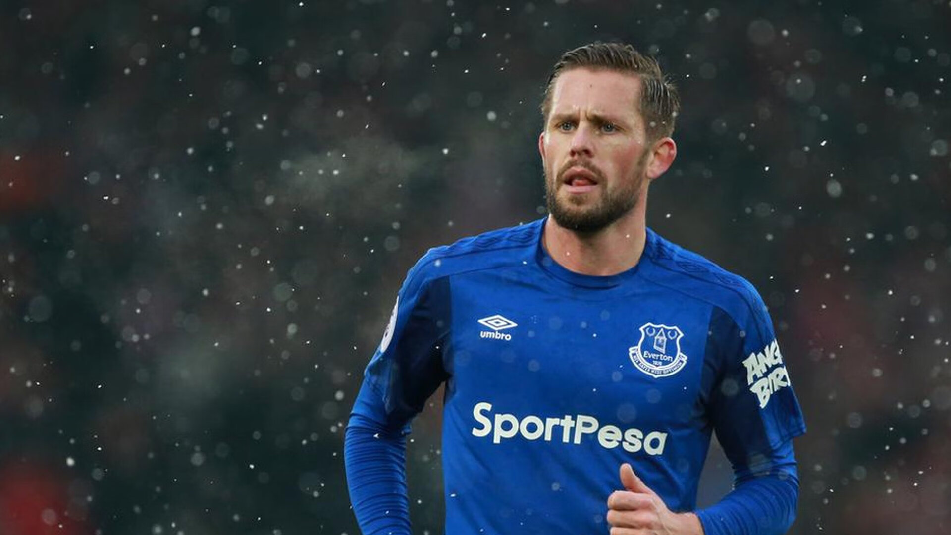 班凯罗，一粒进球，两座城市的叹息与回响